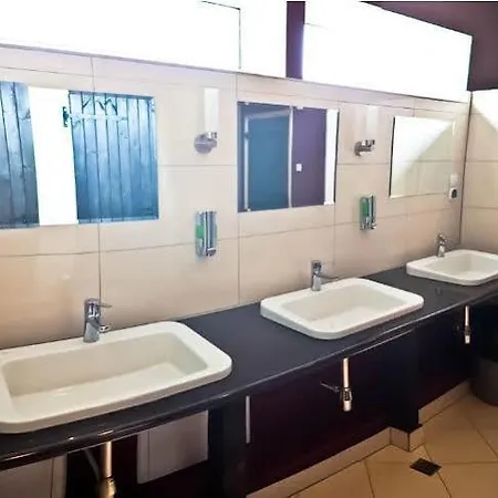 Zawodzie 20 ホステル グダニスク