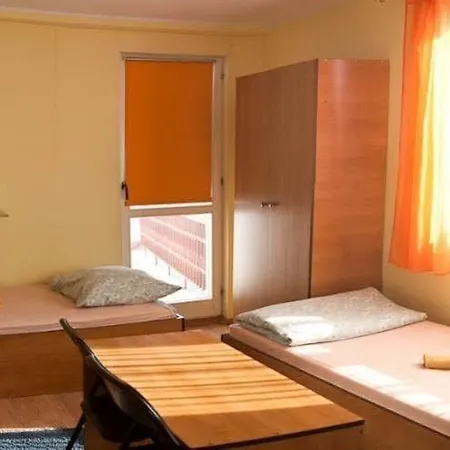Zawodzie 20 *